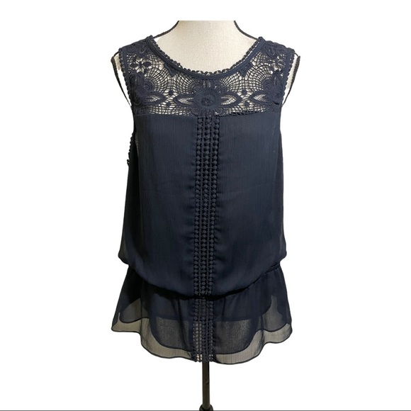 Adrianna papell womens crochet top of blouse bottom peplum and has elastic Large - Picture 8 of 11